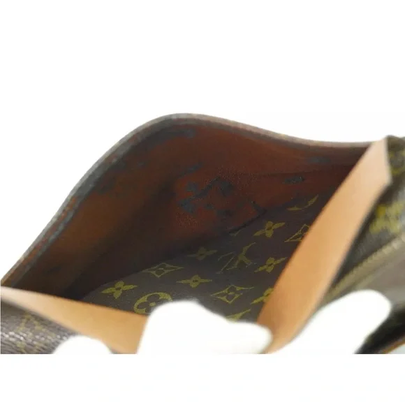 Authentic Louis Vuitton Jeune Fille Monogram Canvas Crossbody Bag - Picture 16 of 16